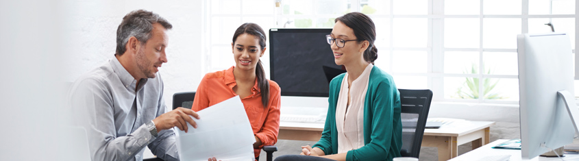 Picture of bank's employees during customer analysis.